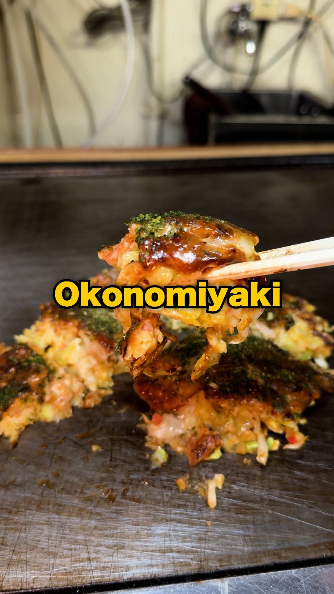 Osaka Castle And Local Okonomiyaki Eatery