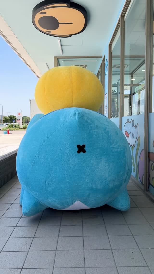 Taichung 7-Eleven Store Covered In Capoo