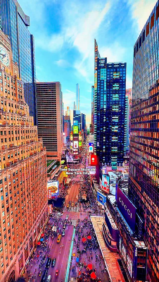 Times Square's Iconic Views and New Year's Eve Ball