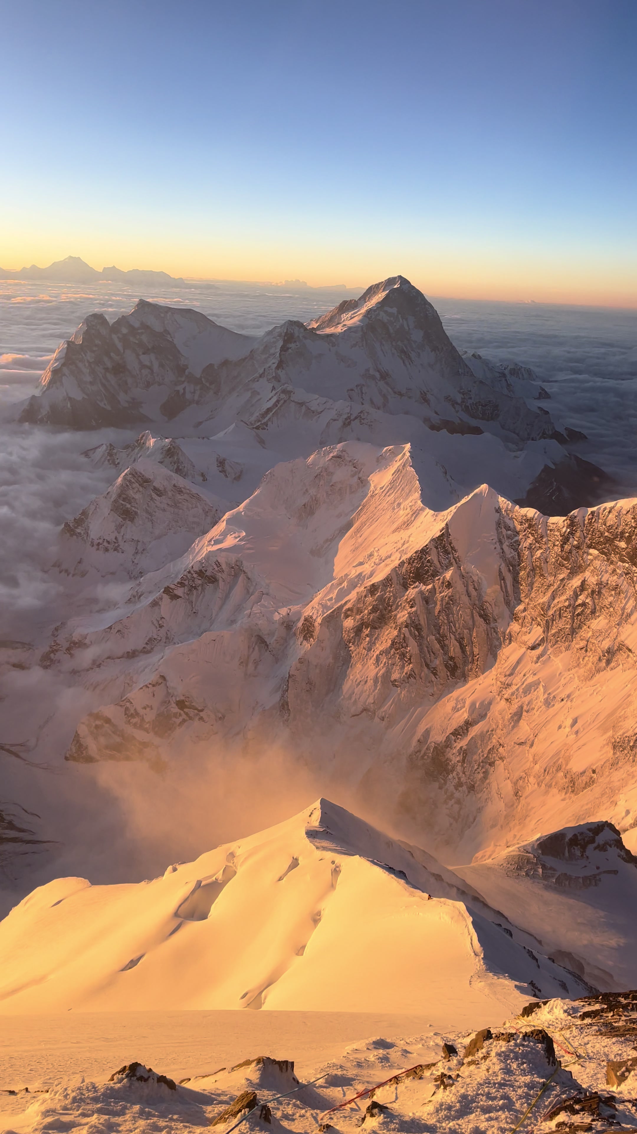 Gelu Sherpa, Himalayas