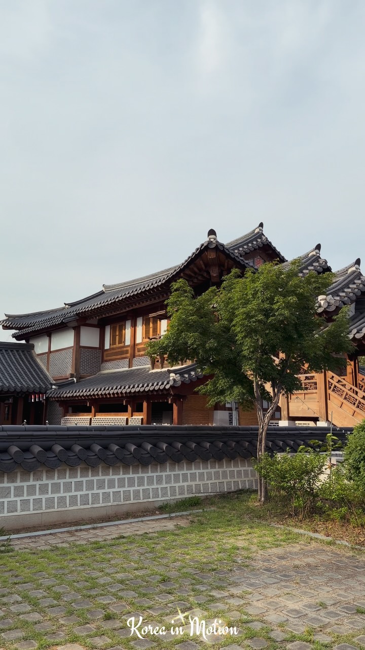 Suwon Traditional Culture Center Exhibits