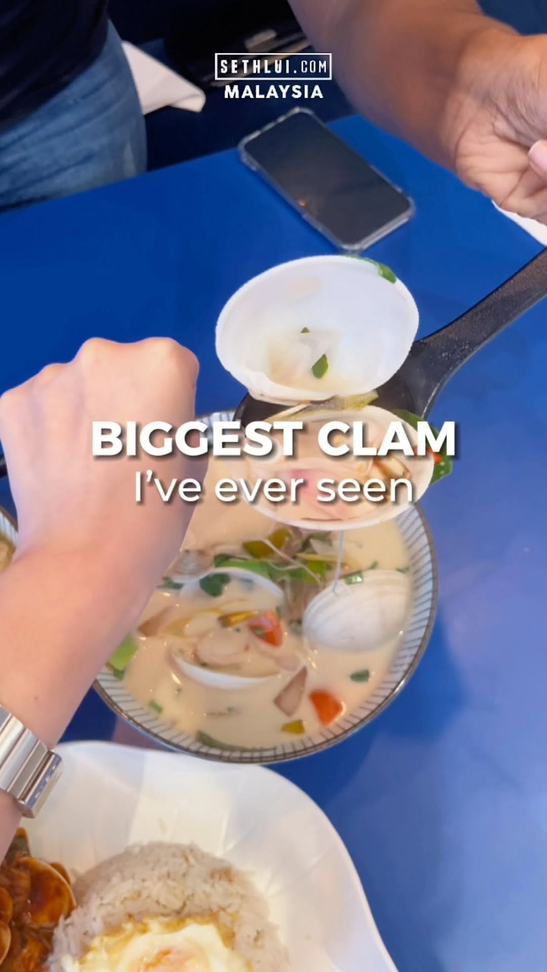 Clam Sanctuary Features Diverse Clam Dishes