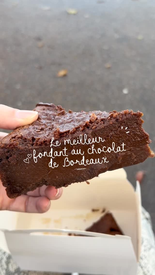 Rich Chocolate Fondant Dessert in Bordeaux