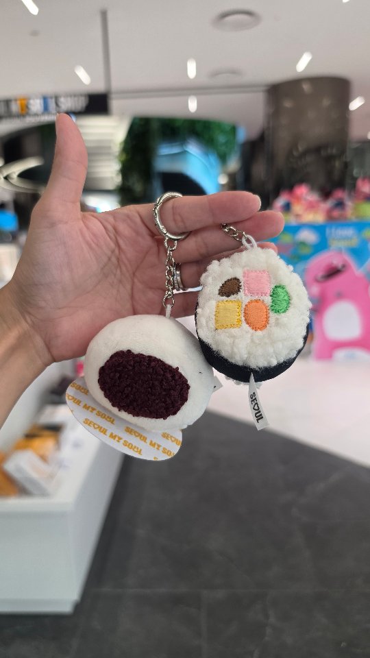 Seoul's Official Merchandise Shops and Galleries