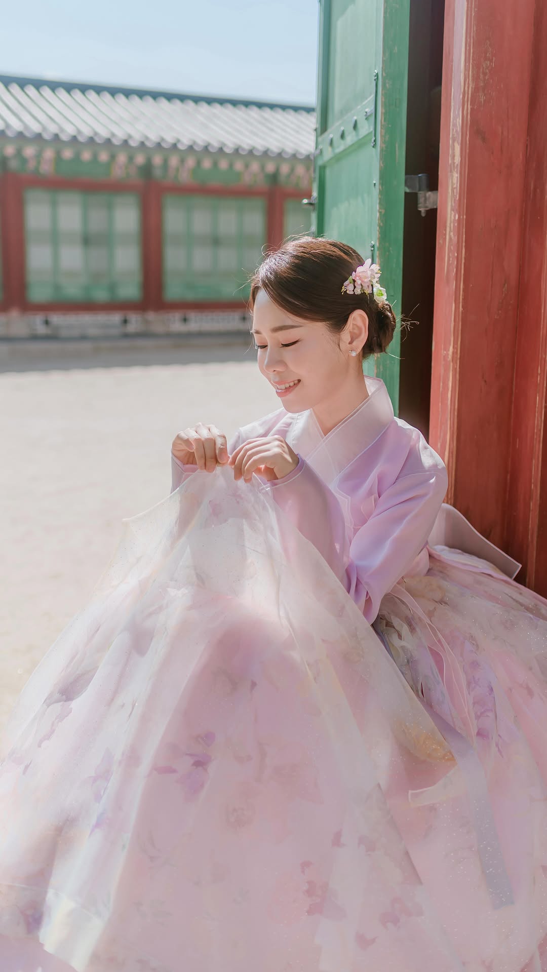 Modern Hanbok Rental for Beautiful Korean Photos