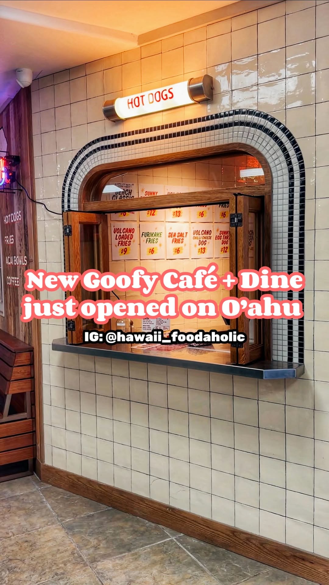 Goofy Cafe & Dine and Twin Fin Hotel in Waikiki