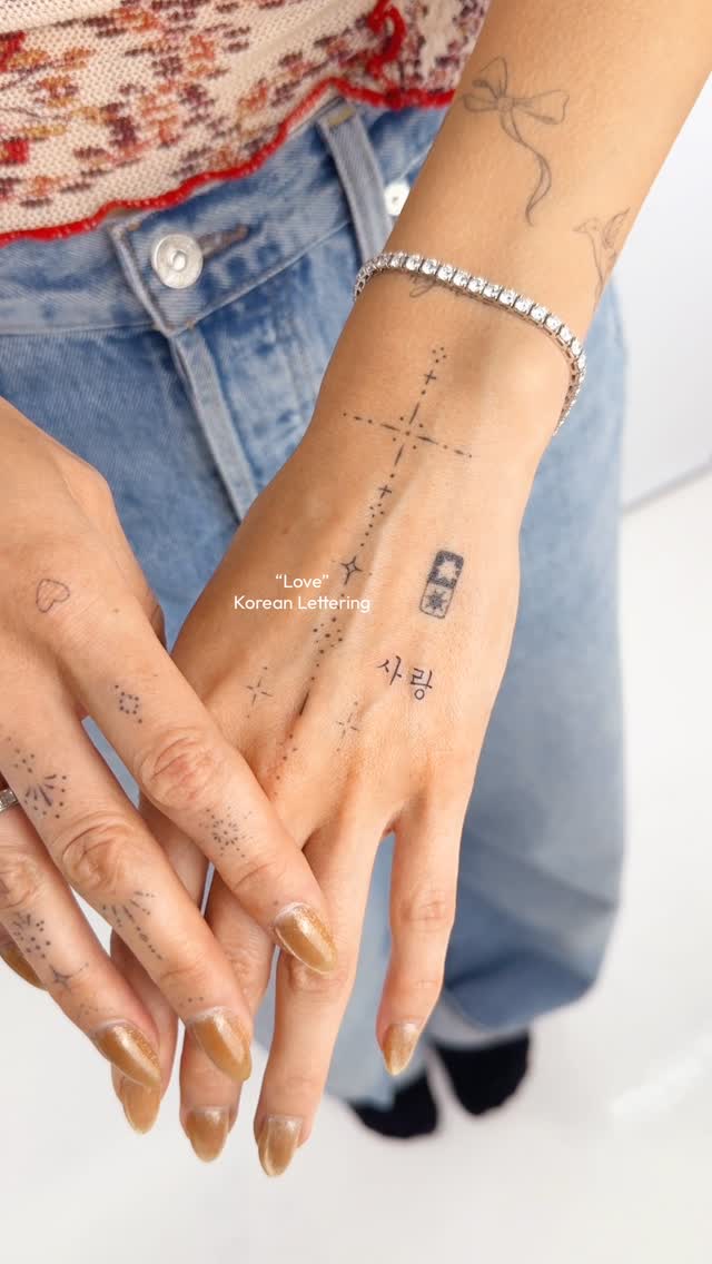 Mindori Studio's Tiny Fineline Tattoos