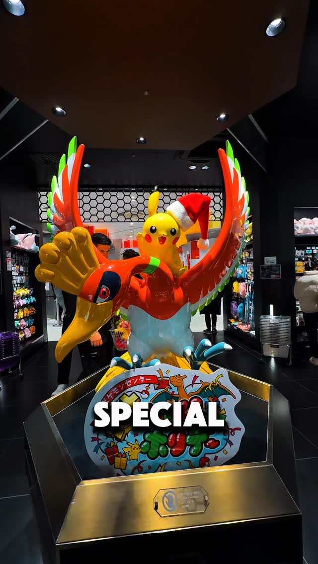 Kyoto Pokémon Center: Exclusive Merchandise, Statues