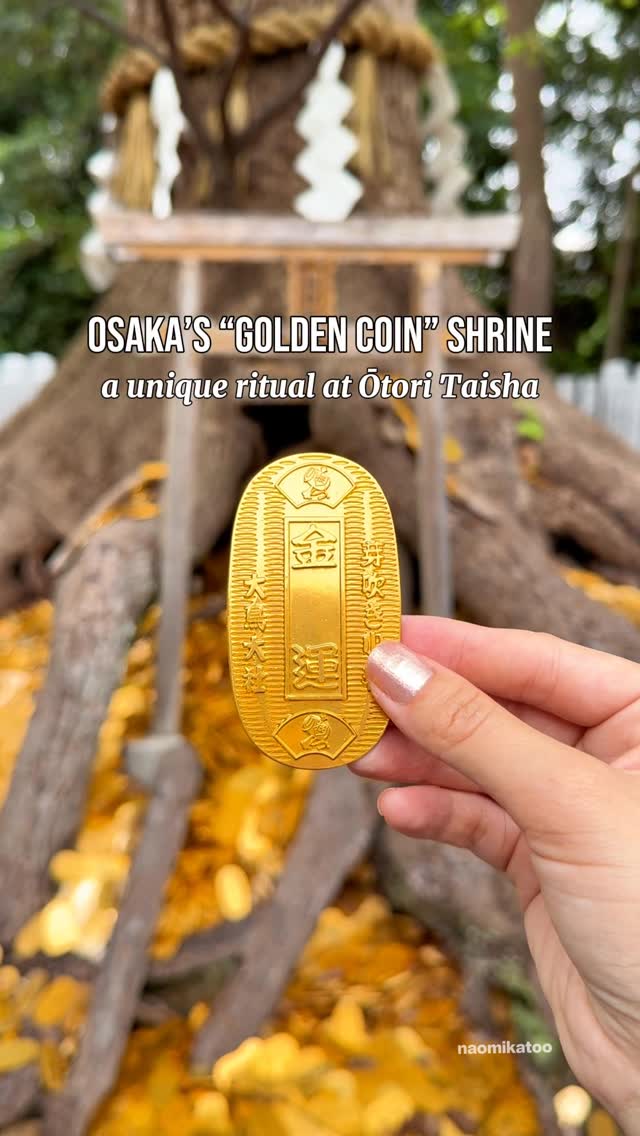 Osaka Shrine's Transparent Charms and Golden Coin Ritual
