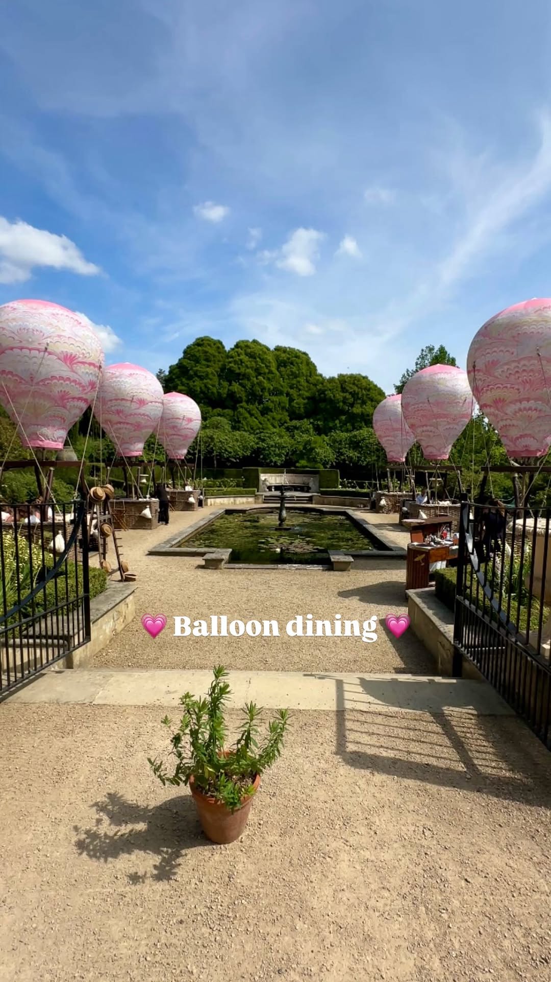 Dine in Your Own Hot Air Balloon Near London