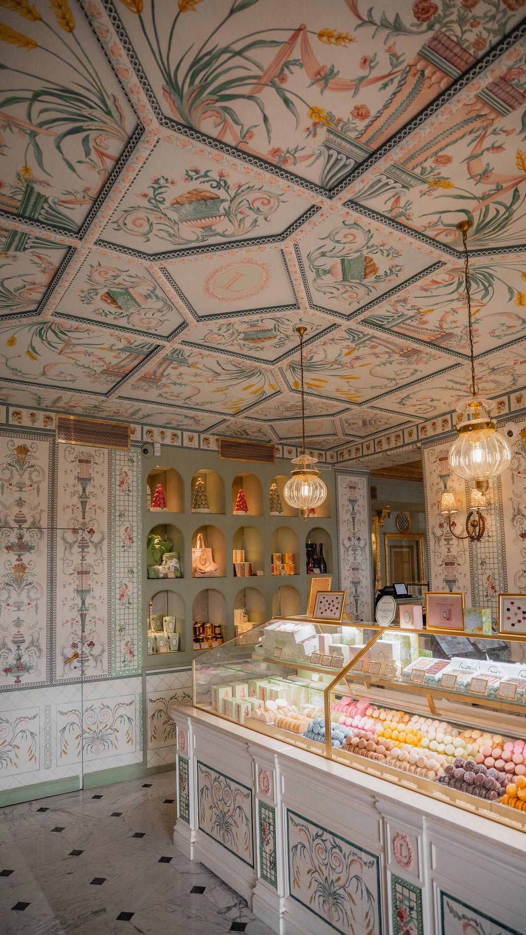 Ladurée: Paris's Prettiest Pâtisserie