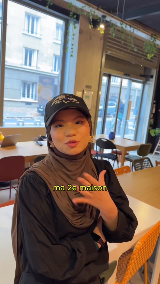 Parisian Cafe Serves Delicious Coffee