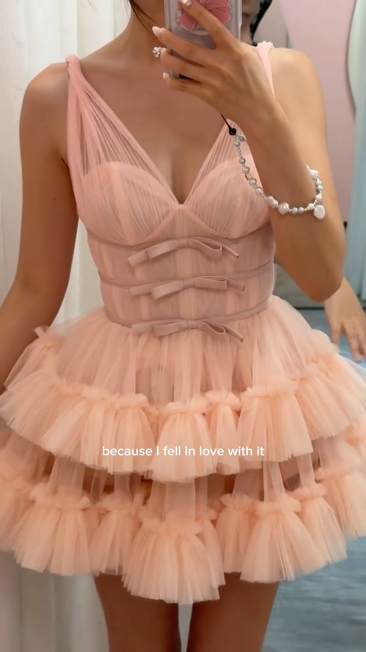 Vietnamese Shops: Occasion Dresses