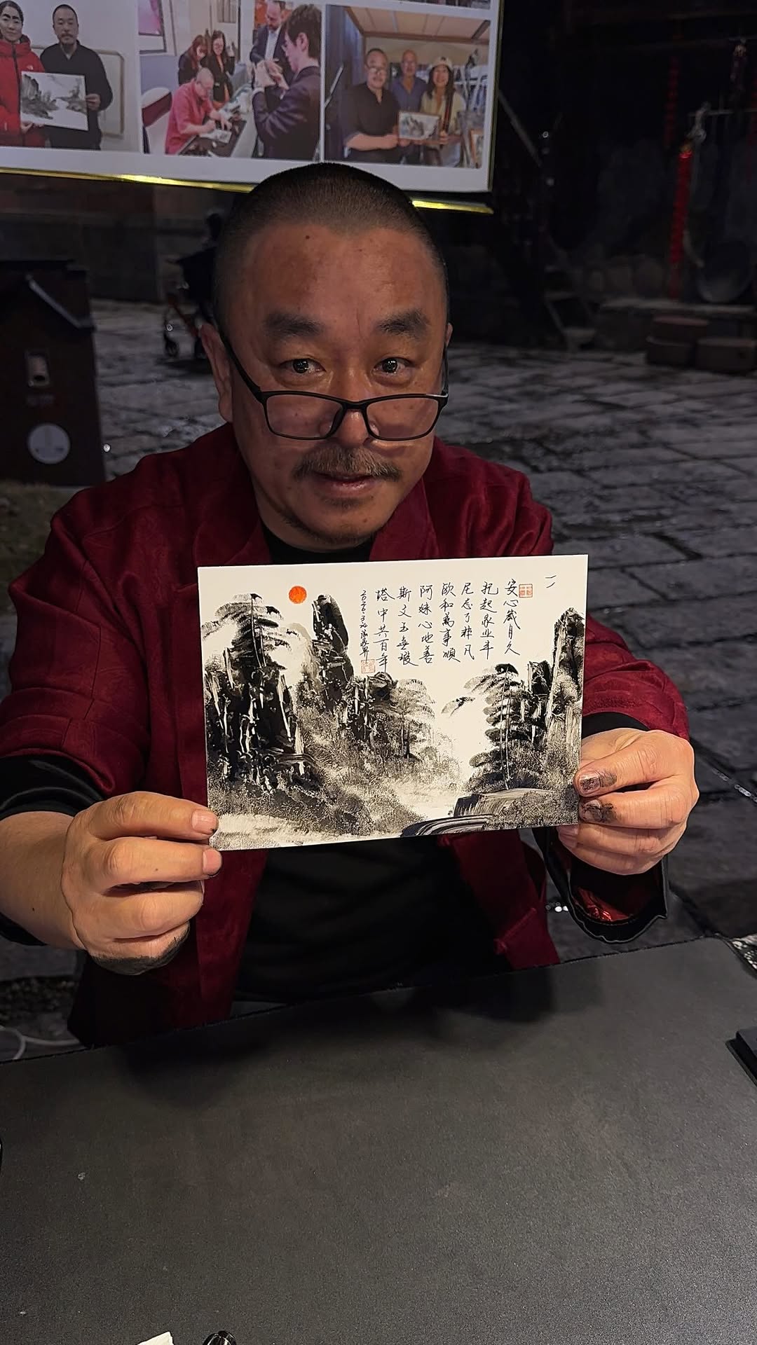 Zhangjiajie's 72 Wonder Tower Offers Magical Evening Shows