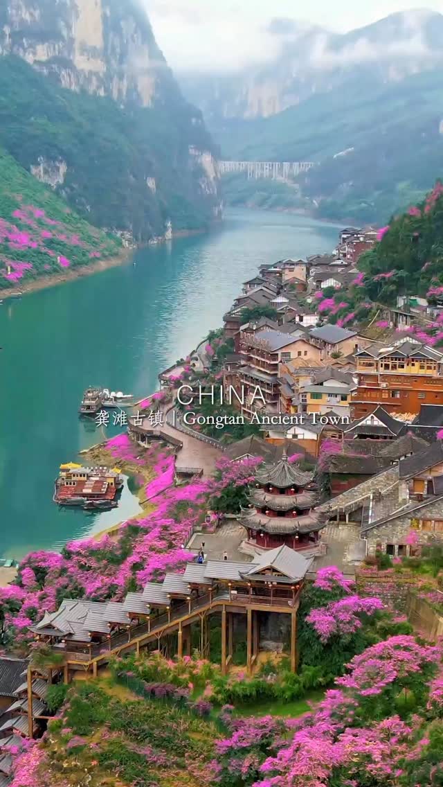 Ancient Town and Scenic Spots Along Wujiang River