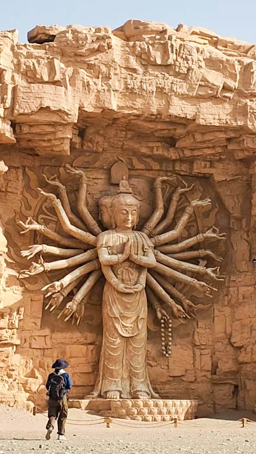8 Attractions in Gansu