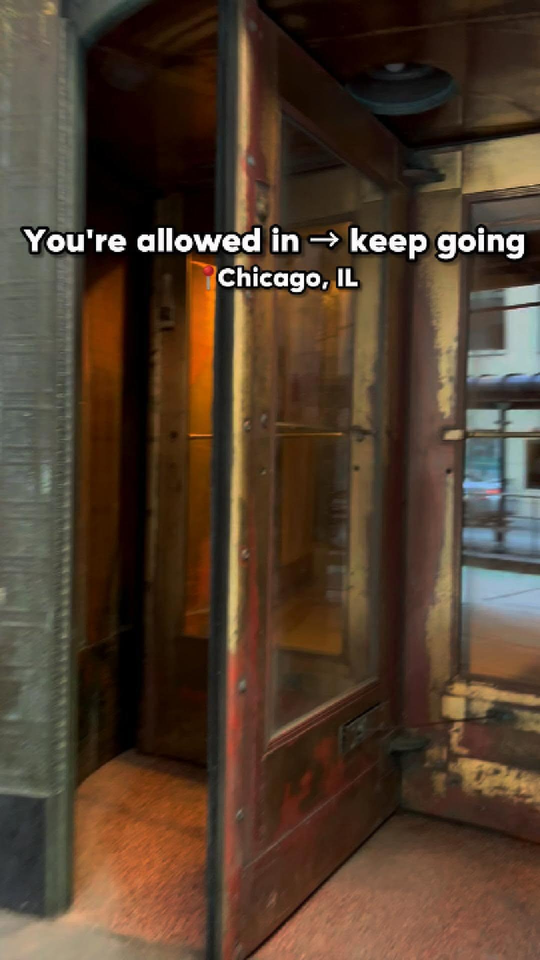 Hidden Chicago Cafe In A Five-Story Atrium