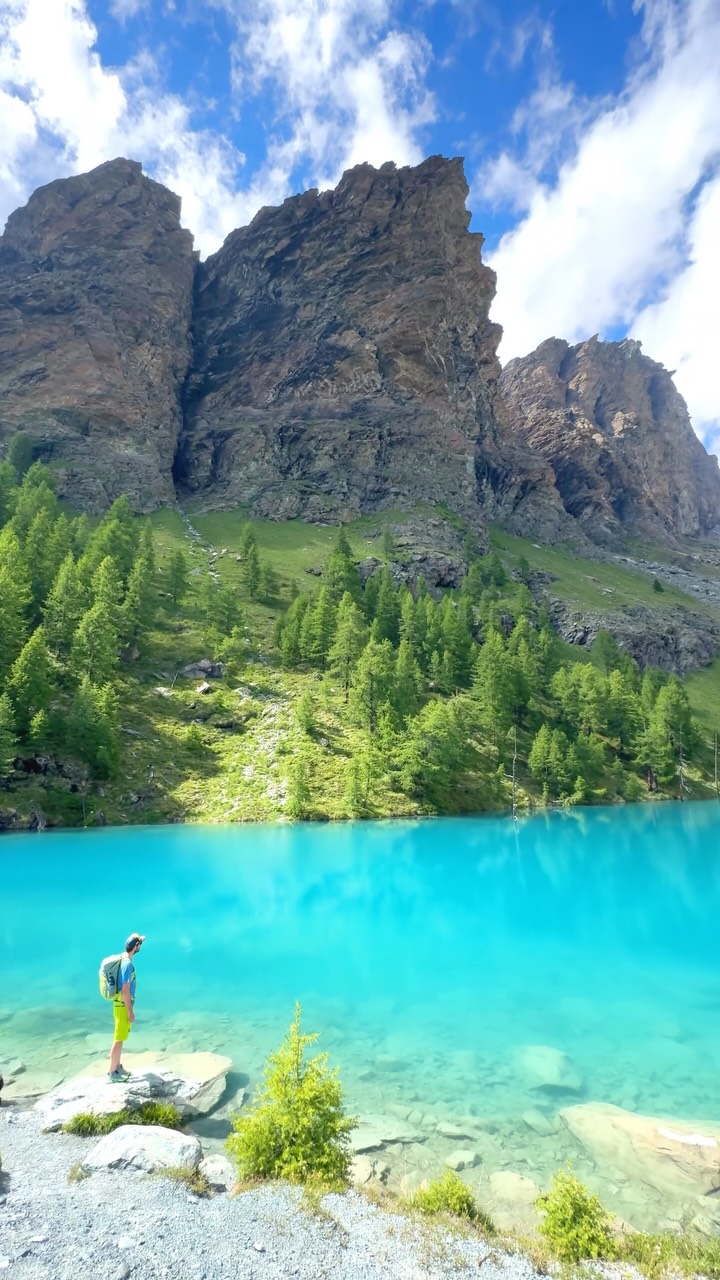 Alpine Lakes: Lac Bleu and Aosta Valley