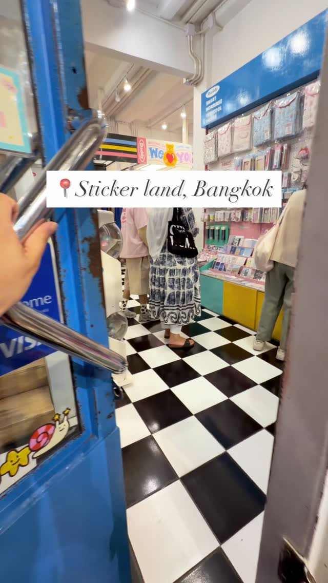 2 Shops in Krung Thep Maha Nakhon