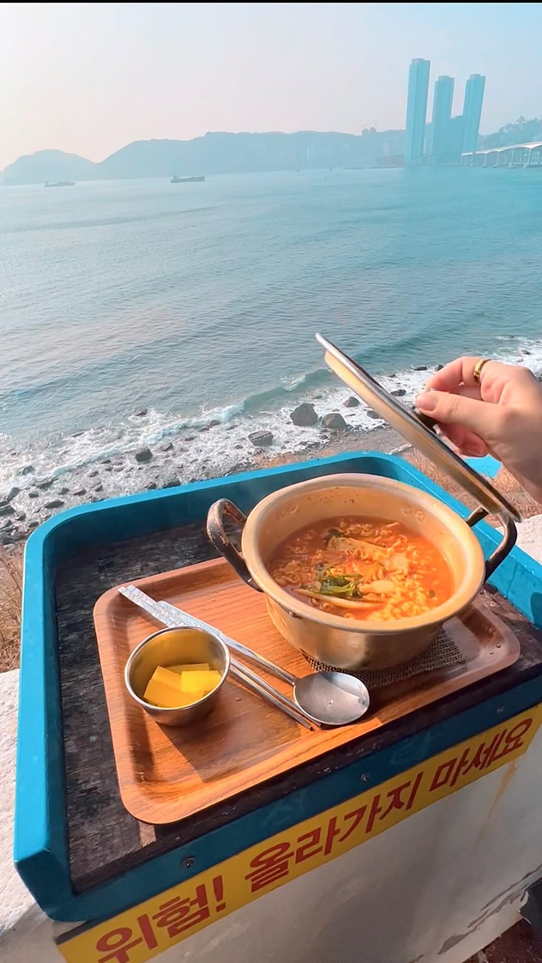 Busan's Huinnyeoul Culture Village Ramyeon Cafe