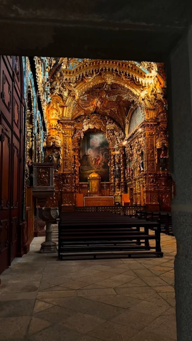 Golden Church of Santa Clara's Baroque Heritage