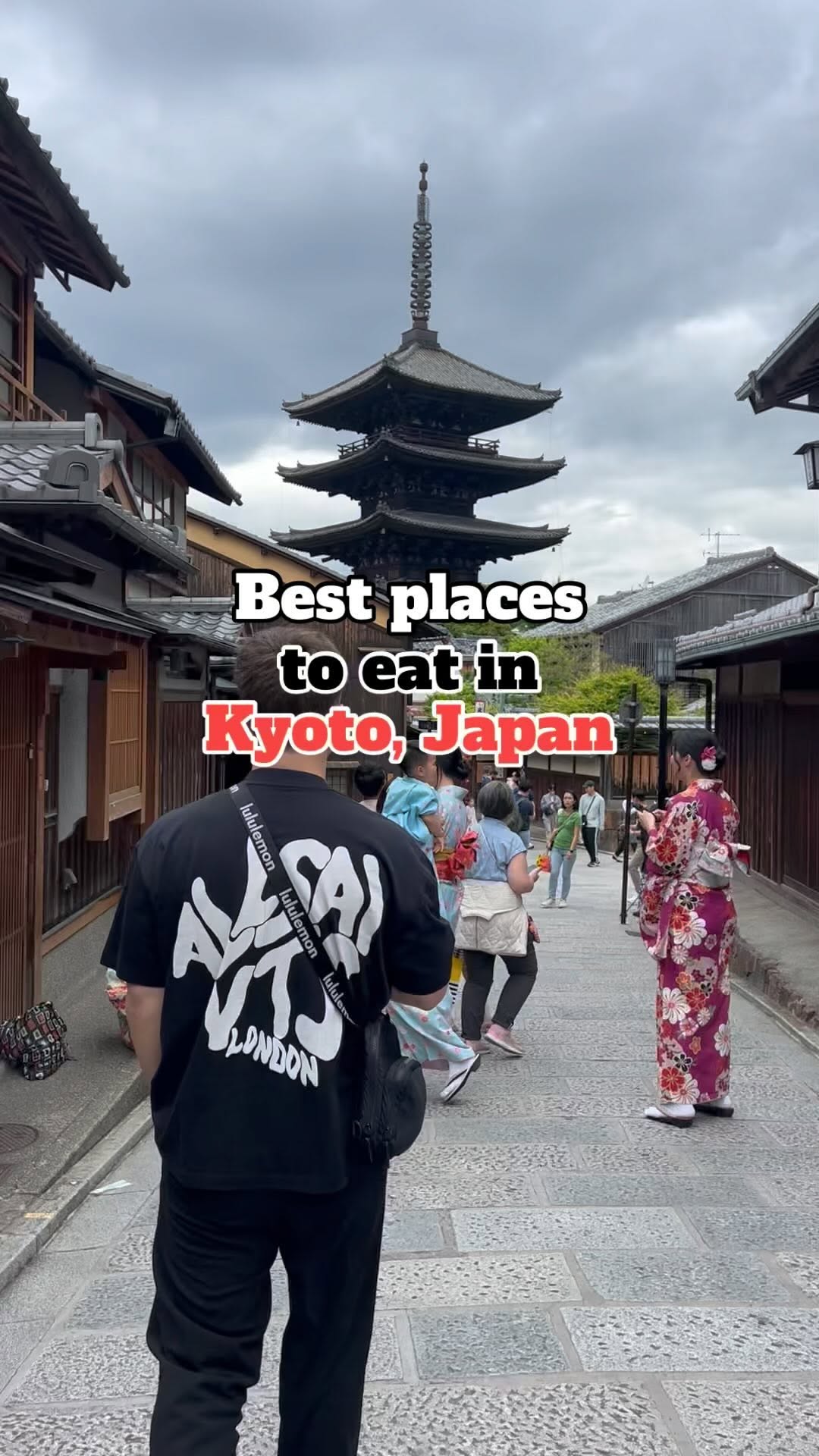 Kyoto's Culinary Gems: Must-Visit Eateries and Cafes