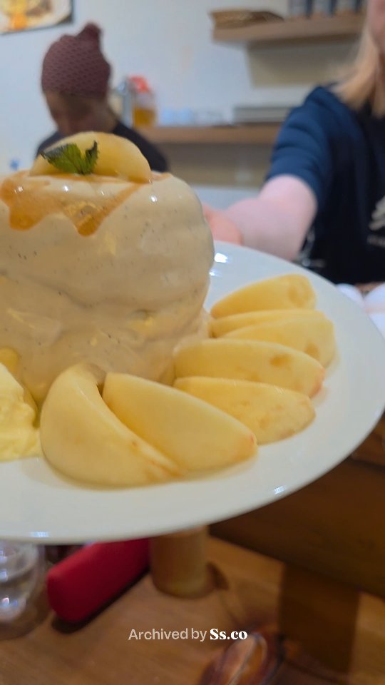Asakusa's Fluffy Soufflé Pancakes At Benizuru