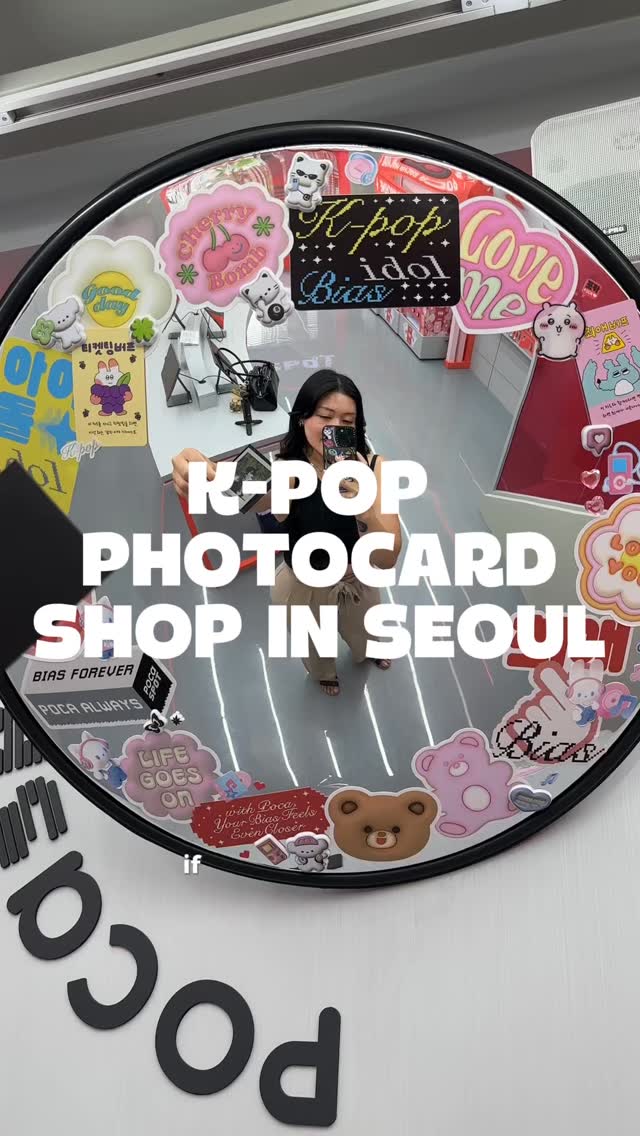 K-Pop Photo Card Shop and Gacha Machines