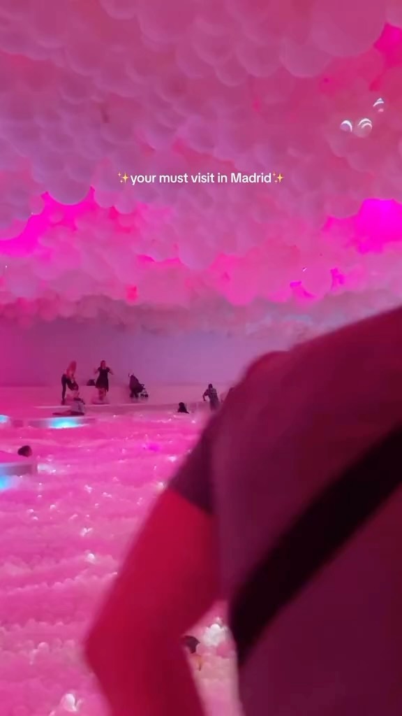Balloon Museum Offers Euphoric Madrid Experience