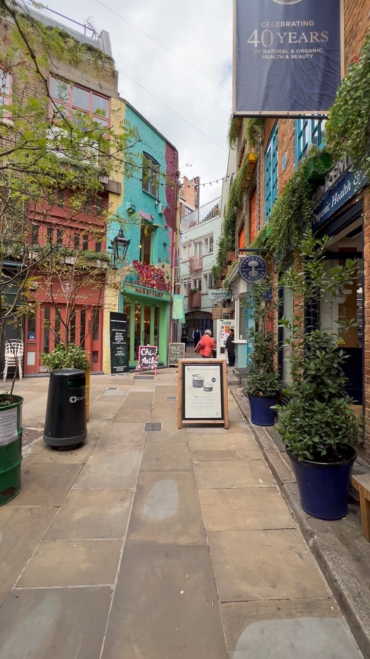 Covent Garden's Colorful Neal's Yard Remedies