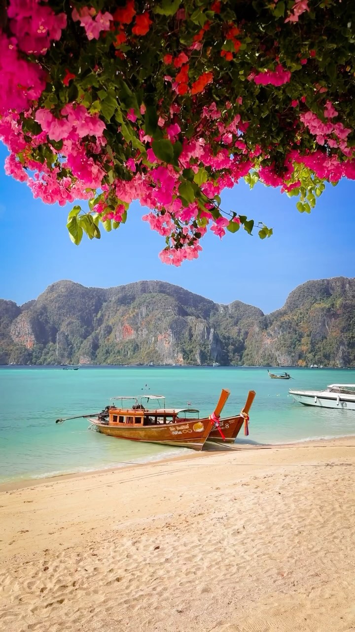 Bangkok, Islands, and Markets of Thailand