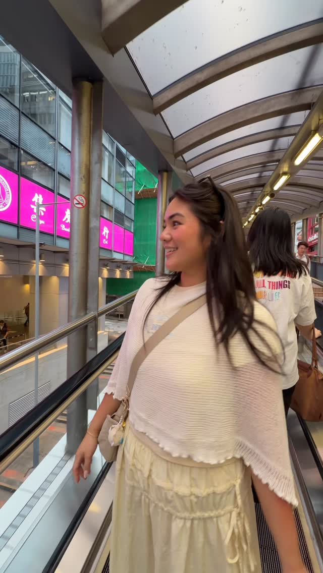 Hong Kong Shops Offer Unique Souvenir Gifts