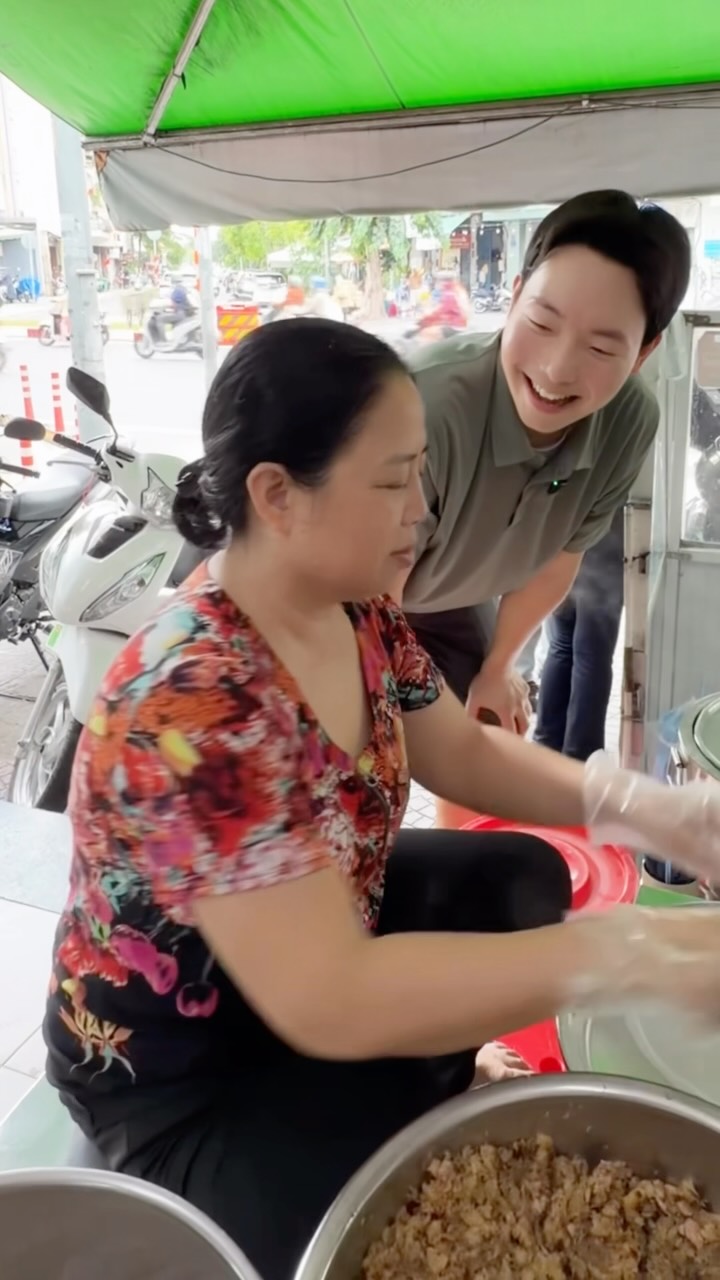 Bánh Cuốn Tây Hồ Vietnamese Restaurant