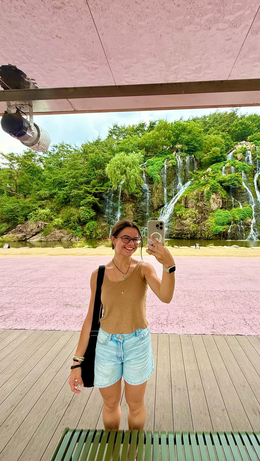 Cafes and Waterfalls in Seoul