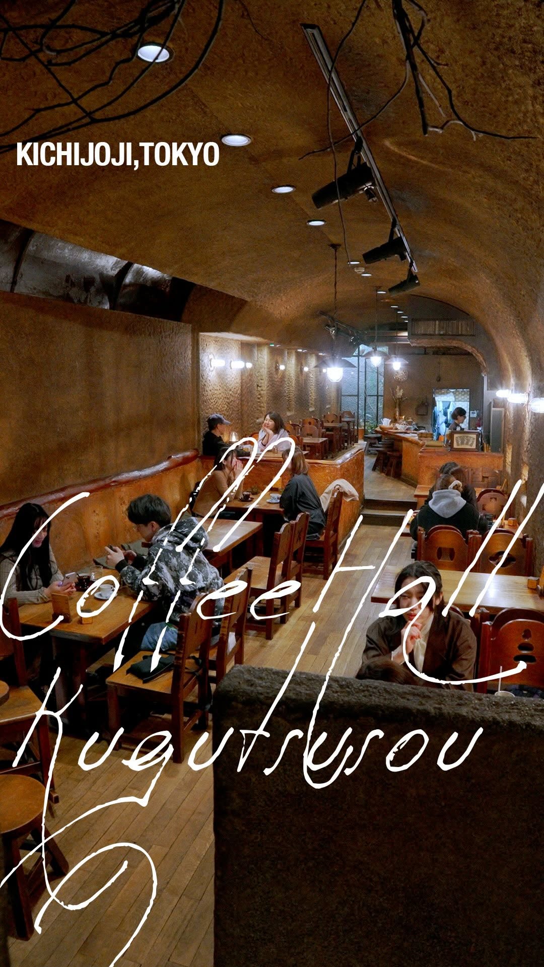Historic Tokyo Cafe Offers Unique Coffee and Fiery Drinks