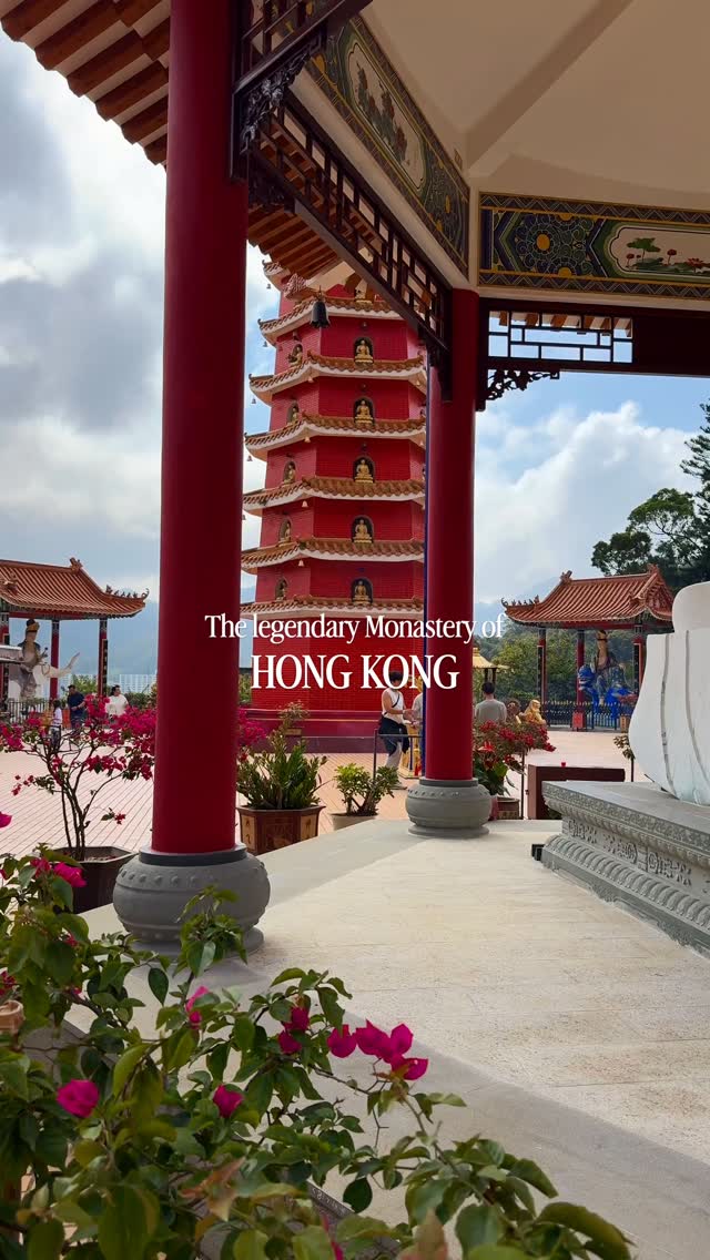 Ten Thousand Buddhas Monastery In Hong Kong