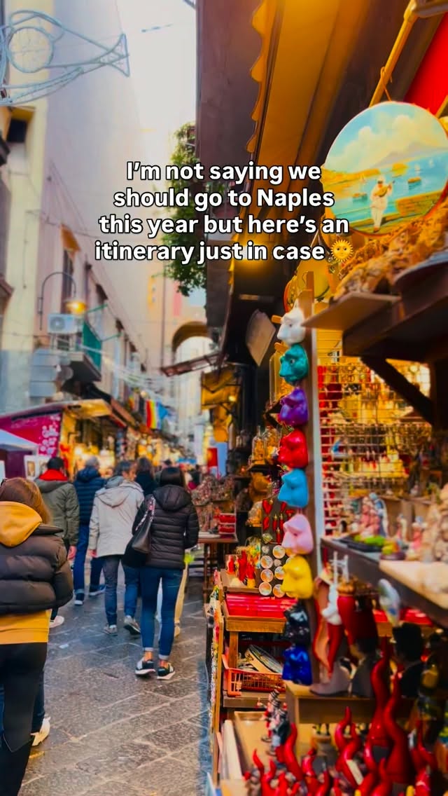 6 Places in Napoli