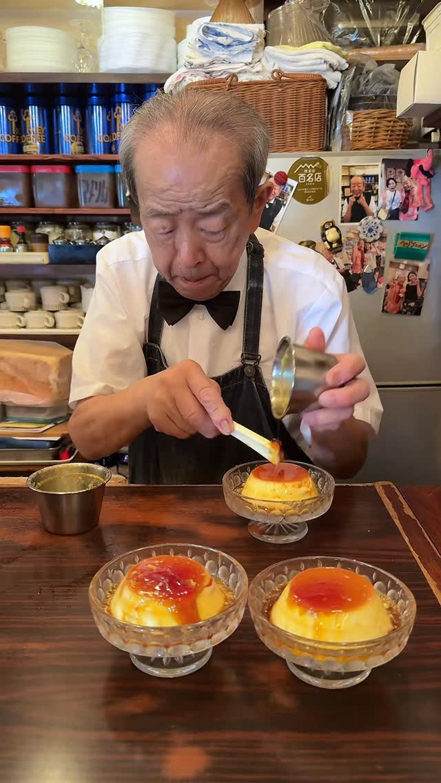 Hekkerun's Famous Jumbo Pudding Performance