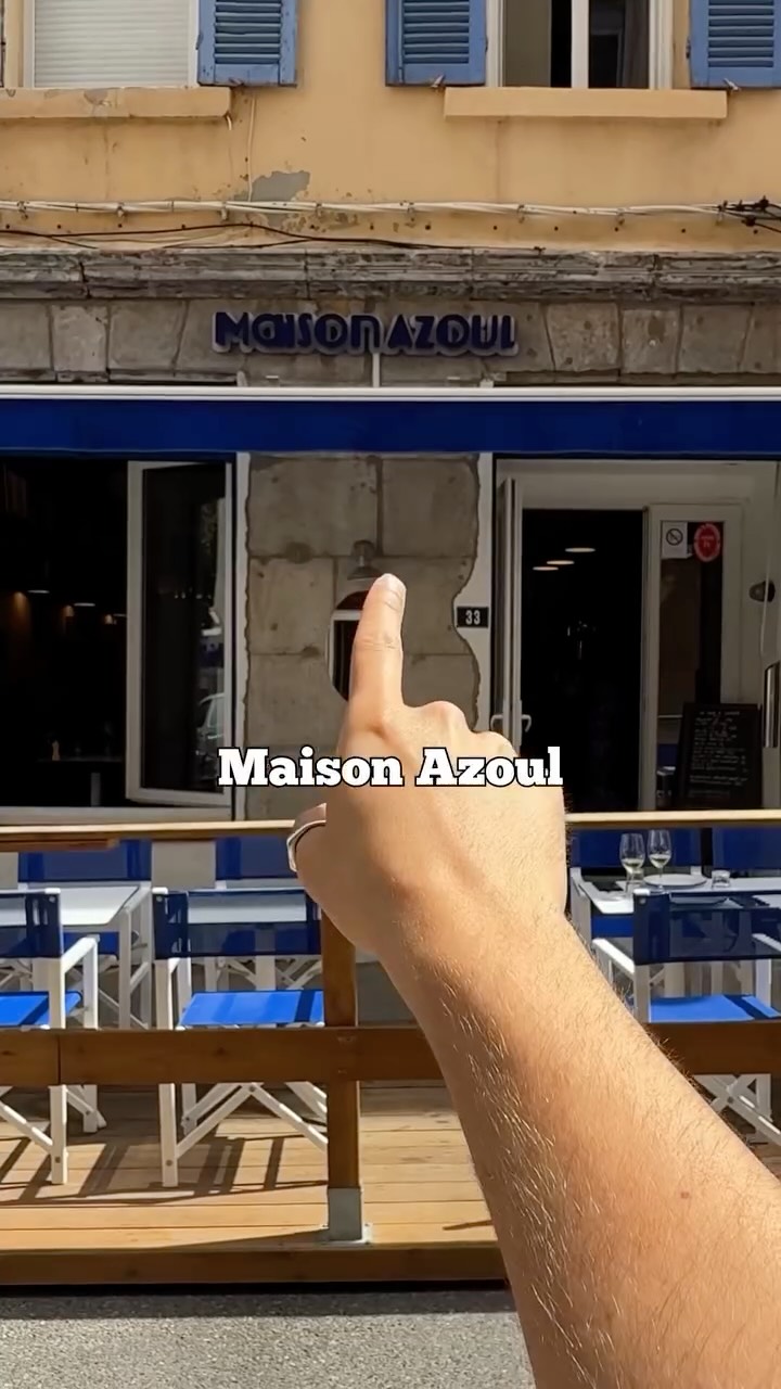 Maison Azoul Art Gallery