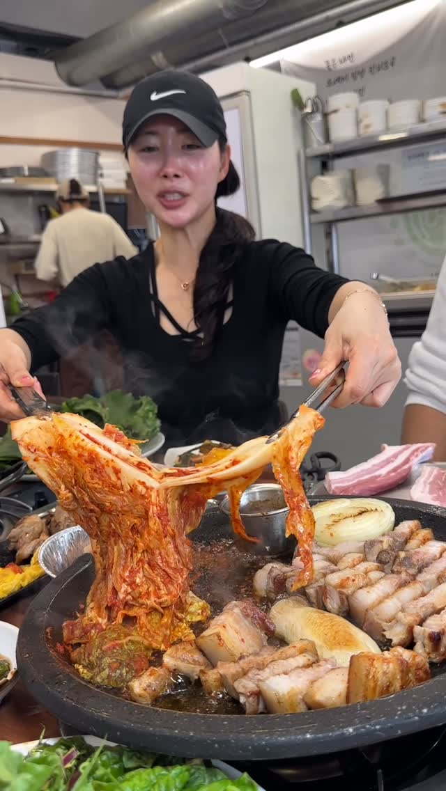 Jeju Black Pork Restaurant Offers Home-Style Meals