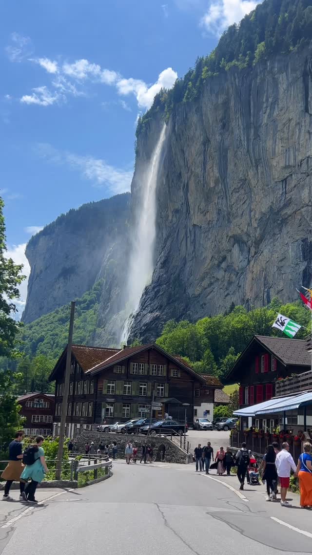 Lauterbrunnen Valley's Waterfalls and Alpine Peaks