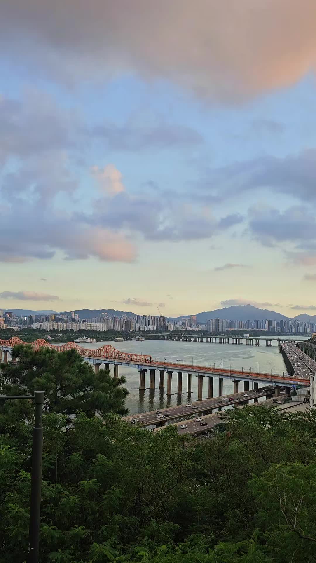 Seoul and Busan Parks Offer Waterfront Views