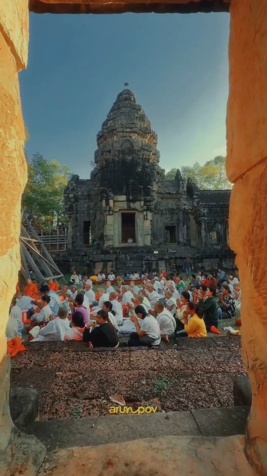 Cambodian Ceremony Held At Wat Athvea Temple
