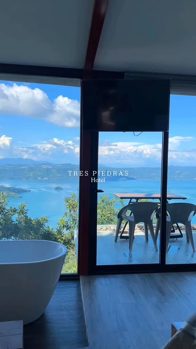 2 Hotels in El Salvador