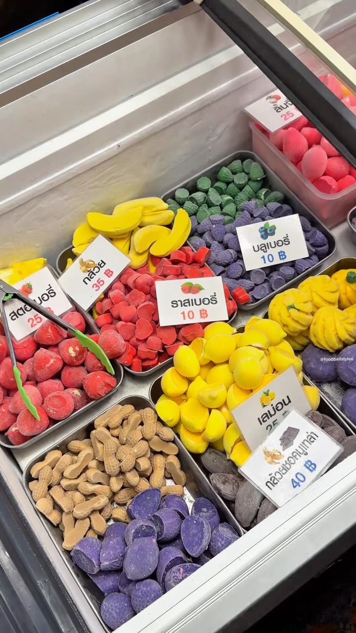 Bangkok Night Market And 7-Eleven Food Finds