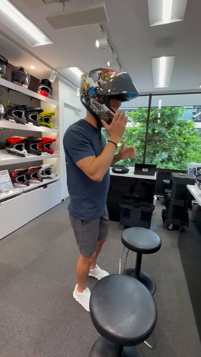 Tokyo Shoei Gallery Offers Custom Helmet Fitting