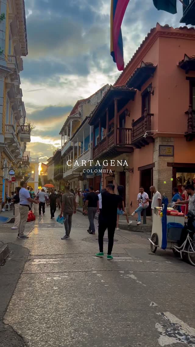 Cartagena's Walled City: A Historical Caribbean Gem
