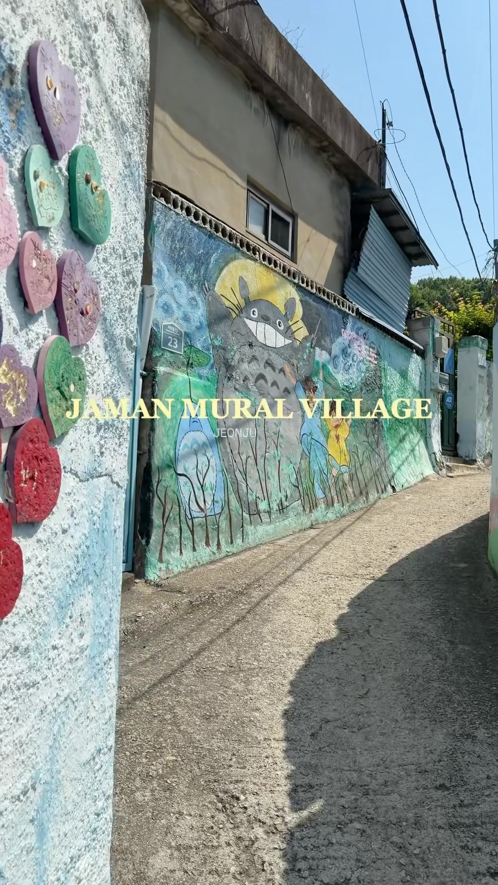 Jeonju's Hanok and Mural Villages