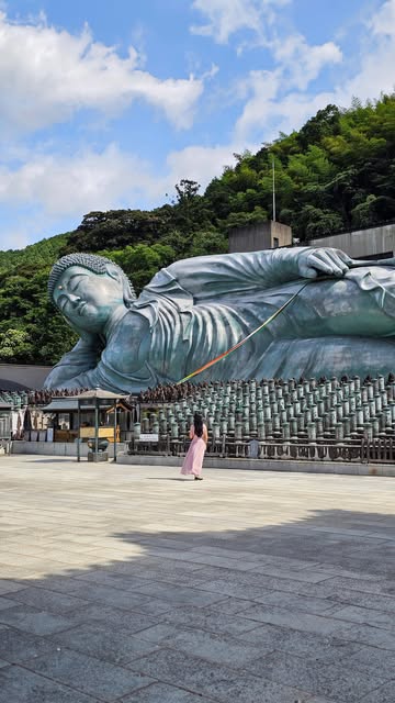 12 Attractions in Japan