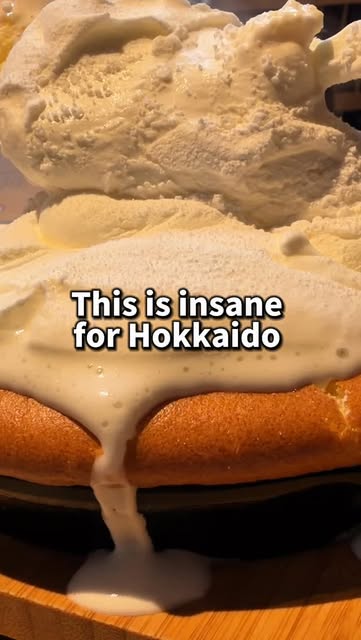 Shirogane Cafe's Signature Sea of Clouds Pancakes